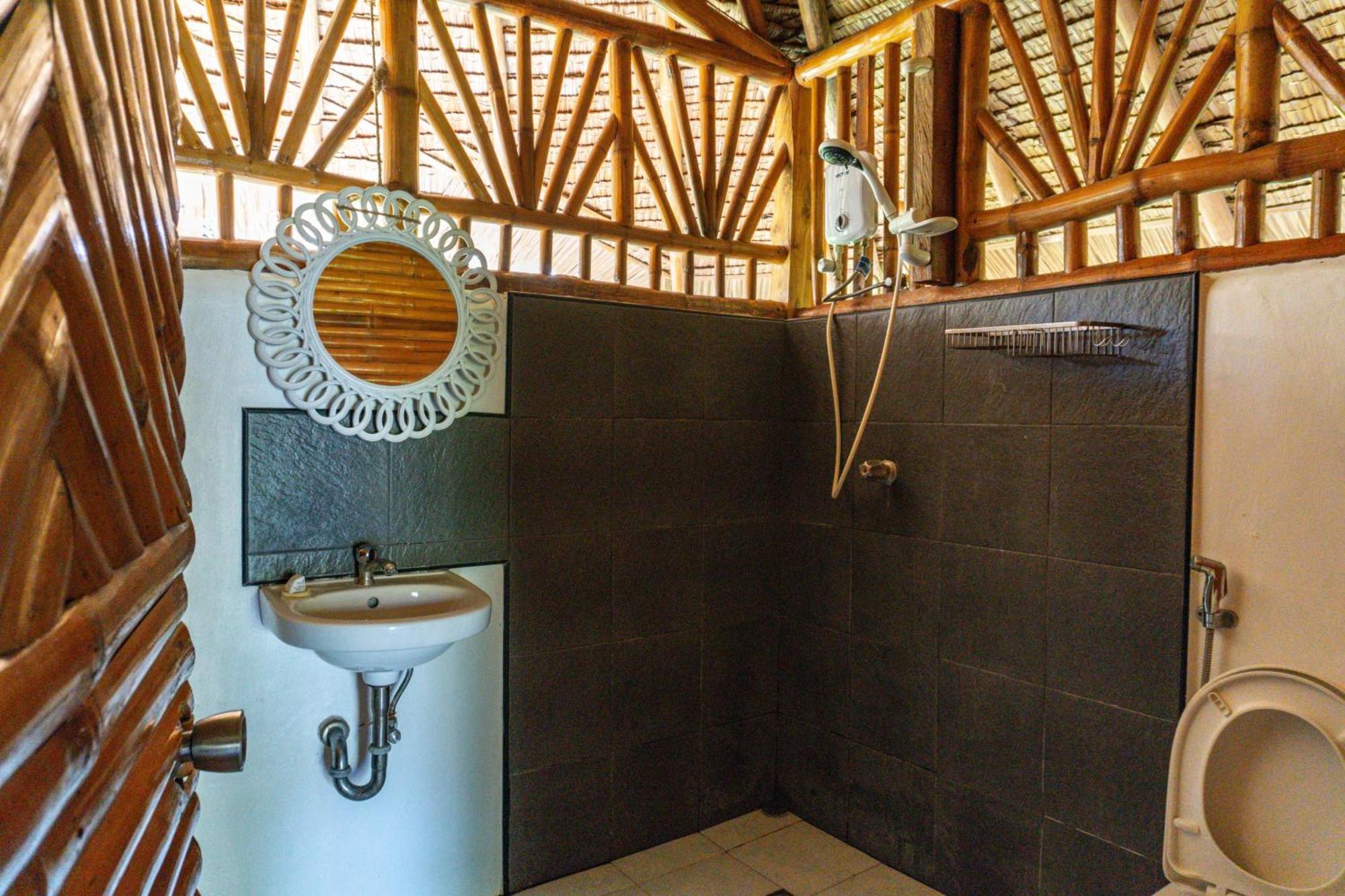 Tongo Hill Cottages Moalboal Bagian luar foto